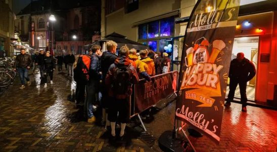 Zwolle will die Happy Hour abschaffen Aus anderen Medien