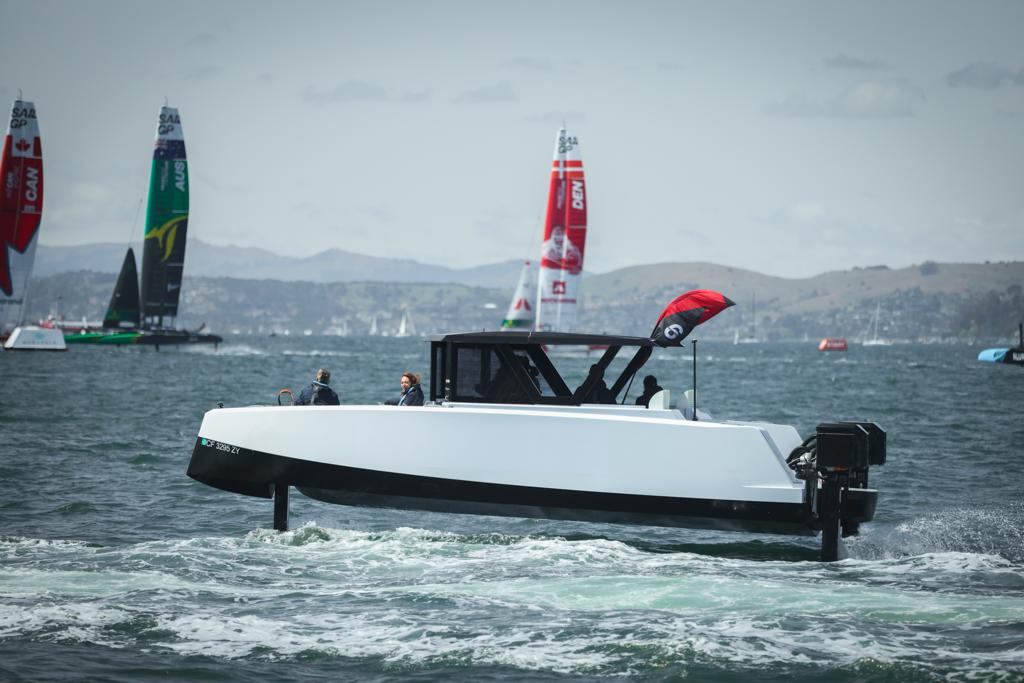 1683565183 479 Naviers elektrische Tragfluegelboote befahren die Wasserstrassen der Westkueste um erste