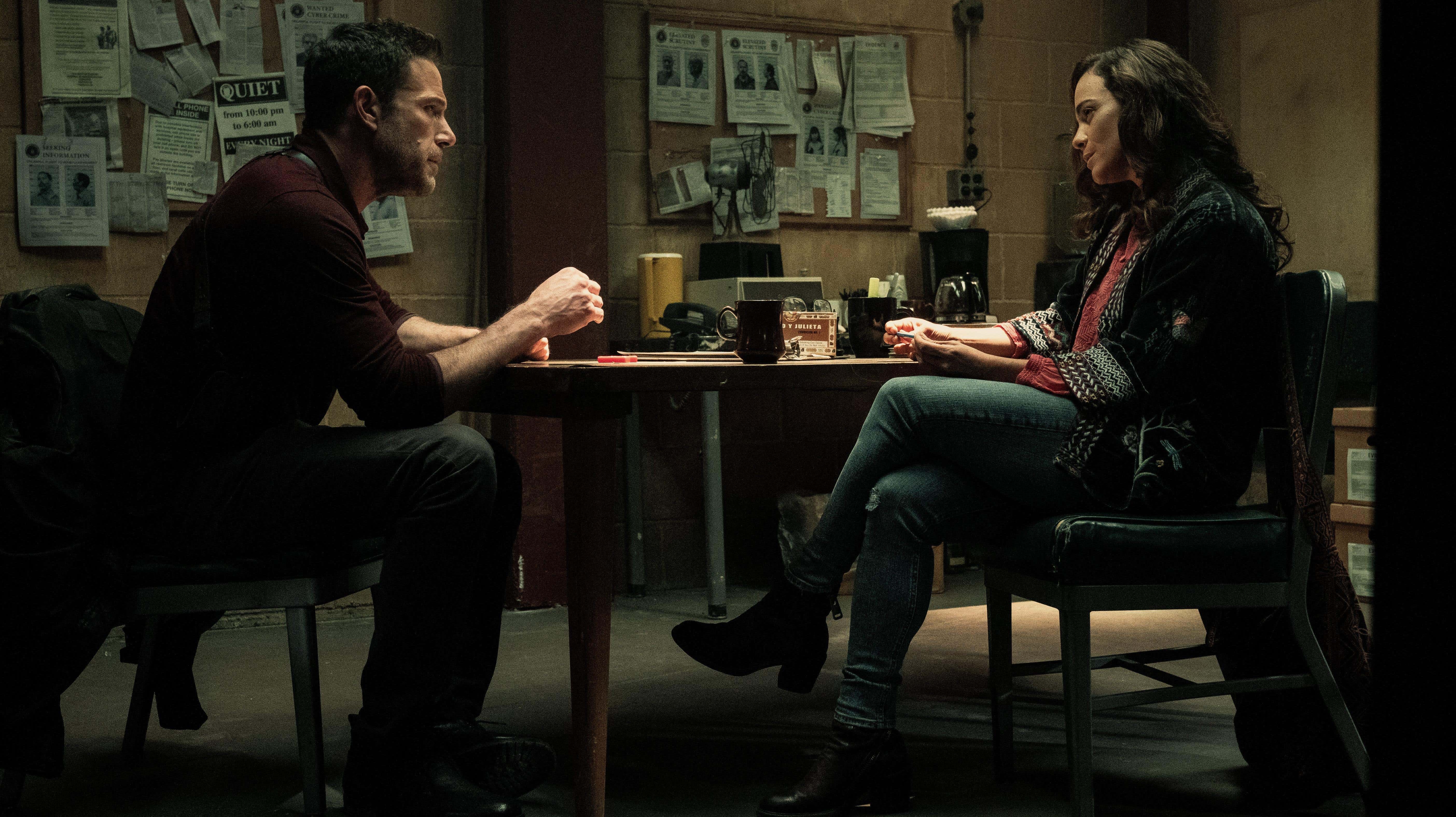 Ben Affleck und Alice Braga in Hypnotic