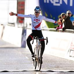 1684075958 Multitalent Pieterse beeindruckt mit Sieg beim Weltcup Debuet auf dem Mountainbike