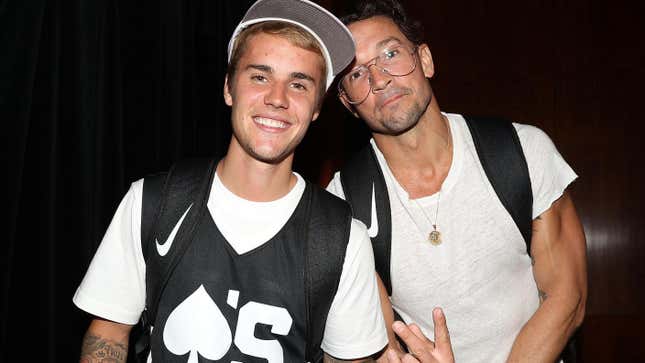 Justin Bieber und Carl Lentz posieren 2017 gemeinsam.