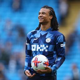 Ake erholte sich rechtzeitig um mit Manchester City seltene