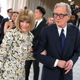 Anna Wintour scheint die Beziehung zu Bill Nighy bei der