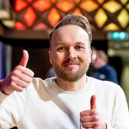 Arjen Lubach erhaelt Winq Award fuer sein Engagement fuer die