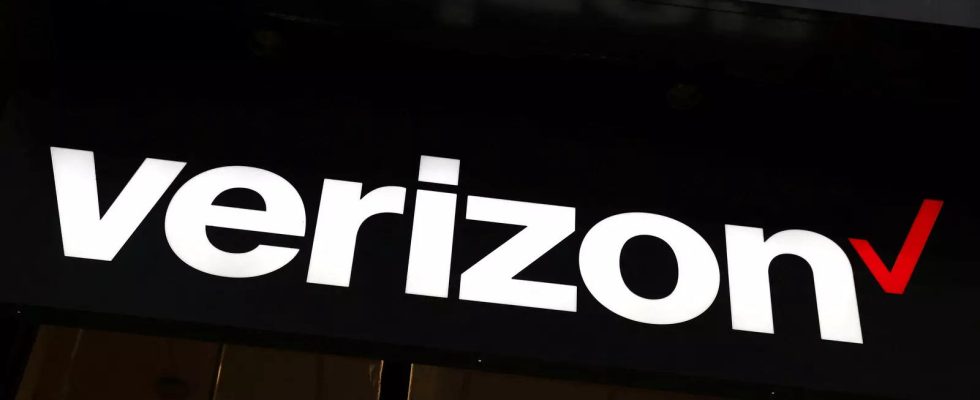 Berichten zufolge benachrichtigt Verizon Kundendienstmitarbeiter ueber bevorstehende Entlassungen