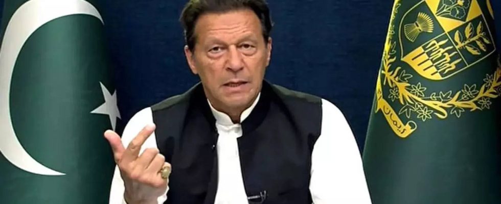 Das pakistanische Anti Terror Gericht gewaehrt Imran Khan vor der Festnahme eine