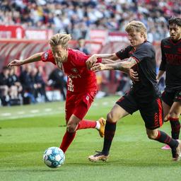 Der FC Twente NEC und der FC Eindhoven Helmond Sport stoppten kurzzeitig