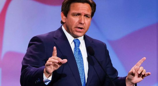 Der Republikaner Ron DeSantis kuendigt auf Twitter eine Bewerbung fuer