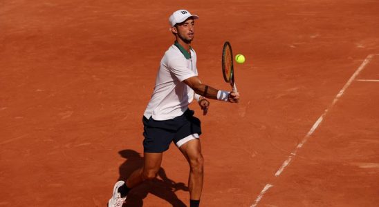 Der angeschlagene Van de Zandschulp stuerzt bei Roland Garros sofort