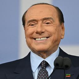 Der ehemalige italienische Ministerpraesident Berlusconi wurde nach sechs Wochen aus