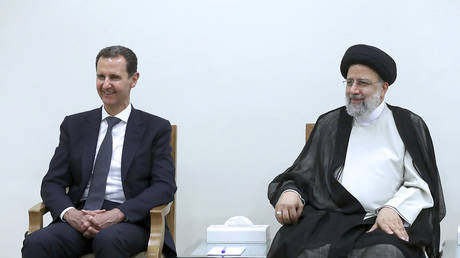 Der iranische Praesident reist nach Syrien um den „Sieg zu