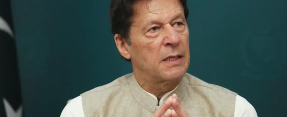 Der pakistanische Politiker Imran Khan fordert sofortige Gespraeche inmitten einer