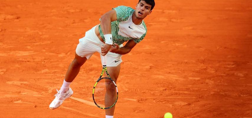 Djokovic braucht Tiebreak in der ersten Runde Roland Garros auch