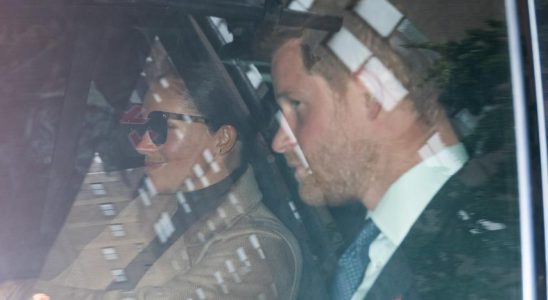 Duerfen Paparazzi nach US Recht Jagd auf Harry und Meghan machen