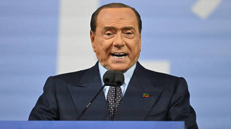 EU wehrlos gegen China – Berlusconi — World