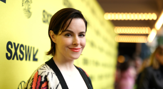 Emily Hampshire war fast eine der wichtigsten Ueberlebenden der Yellowjackets