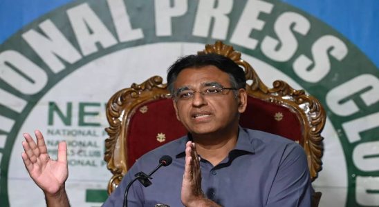 Imran Khans enger Vertrauter Asad Umar tritt als Generalsekretaer der