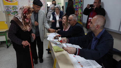 In der Tuerkiye beginnt eine hochkaraetige Abstimmung – World