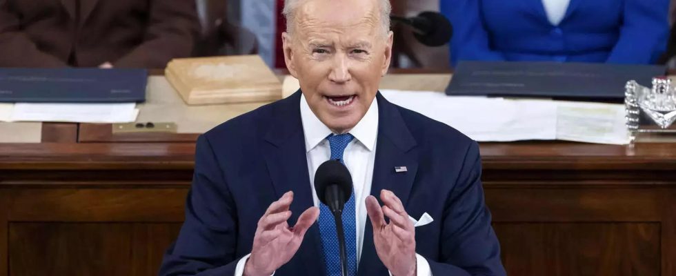 Joe Biden kritisiert das Anti Homosexuellen Gesetz Ugandas und draengt auf dessen