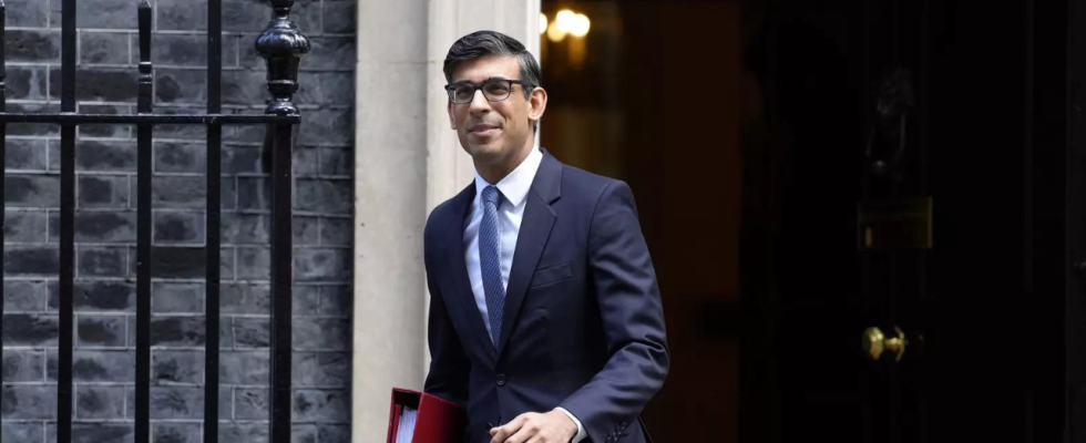 Rishi Sunak Der britische Premierminister Rishi Sunak begruesst die multireligioese