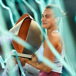 Sabalenka schlaegt Swiatek im Squatter und gewinnt WTA Turnier Madrid