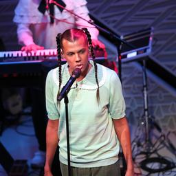 Stromae sagt auch Shows in den Niederlanden wegen gesundheitlicher Probleme