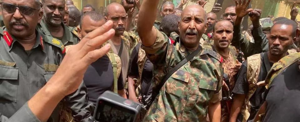 Sudan Die sudanesische Armee bricht Waffenstillstandsgespraeche mit paramilitaerischen Feinden ab