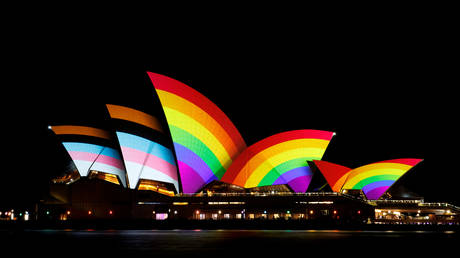 Sydney Opera House weint wegen Kroenungsforderungen ueber Armut — World