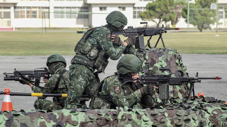 Taiwan koennte „undenkbaren Preis fuer US Waffen zahlen – ehemaliger Verteidigungschef