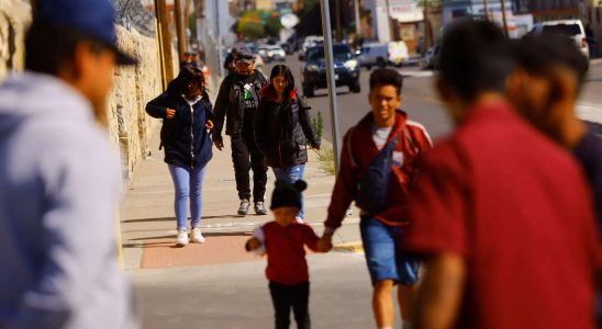 Tausende Venezolaner stehen vor einem verzweifelten Risiko an der US Grenze