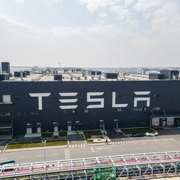 Tesla investiert Hunderte Millionen Dollar in eine eigene Lithium Fabrik