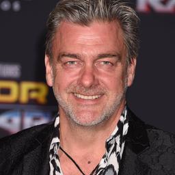 Thor Schauspieler Ray Stevenson stirbt im Alter von 58 Jahren