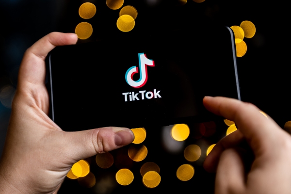 TikTok fuehrt Effect Creator Rewards ein einen neuen Fonds der