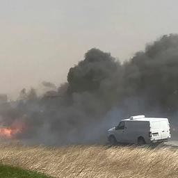 Todesfaelle bei Kettenkollisionen mit mindestens siebzig Fahrzeugen aufgrund von Sandsturm