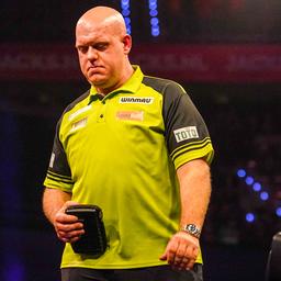 Van Gerwen verneigt sich vor Smith in einem Duell um