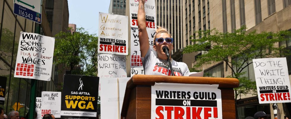 Wanda Sykes Kal Penn und viele andere sprechen beim Protest