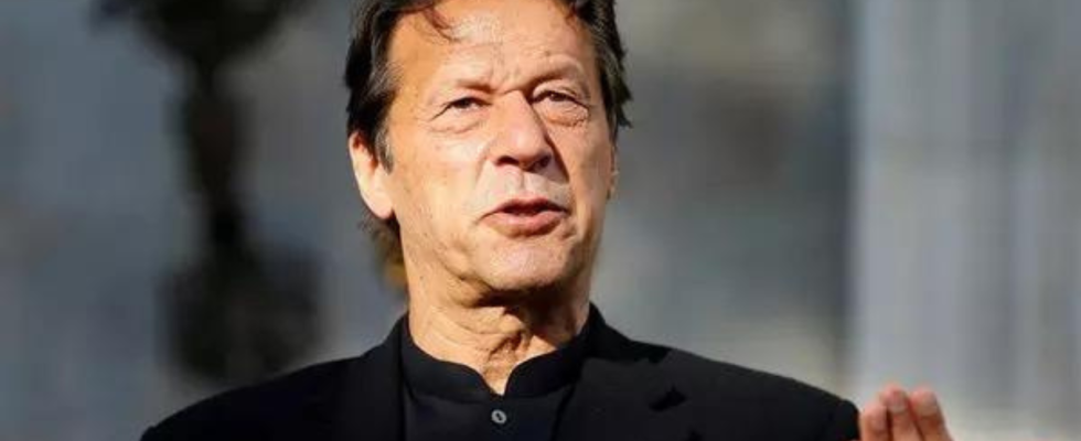 Zur grossen Erleichterung fuer Imran Khan erweitert das pakistanische Gericht