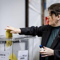 Zwei Drittel der tuerkisch niederlaendischen Stimmen gingen an Erdogan Im