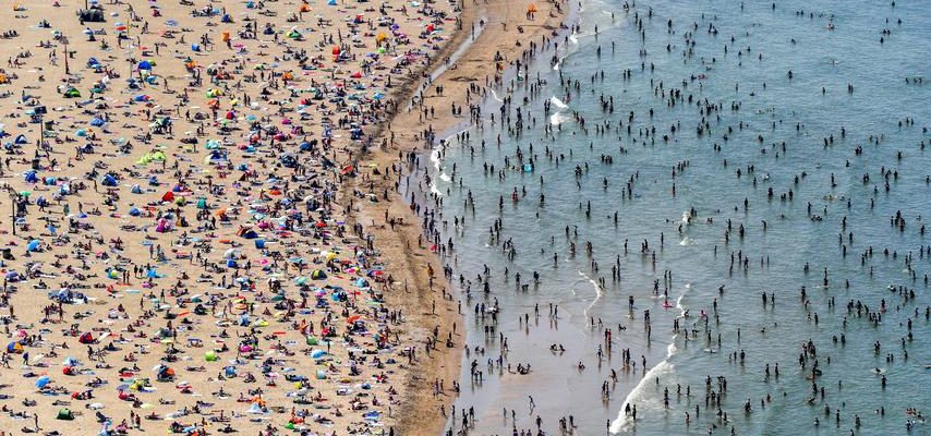 Achtung fuer tropisches Wochenende Schwimmen nicht empfohlen und kostenlose Sonnencreme