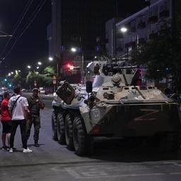 Aufstaendische Soeldner umzingeln das Militaerhauptquartier in der russischen Stadt Rostow