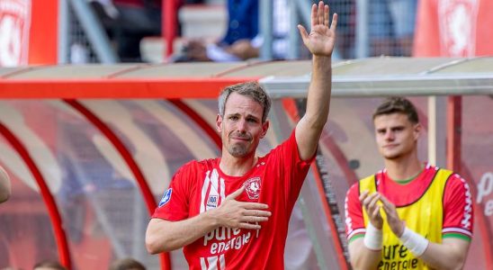 Der FC Twente schlaegt Sparta im Kampf um das Europa Ticket