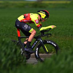 Der belgische Radrennfahrer Julian Mertens erwacht nach einem Trainingsunfall aus