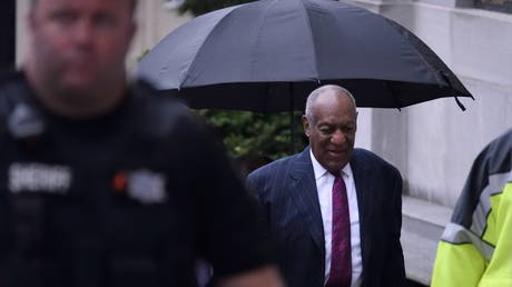 Ehemaliges Playboy Model beschuldigt Bill Cosby der Vergewaltigung von 1969 –