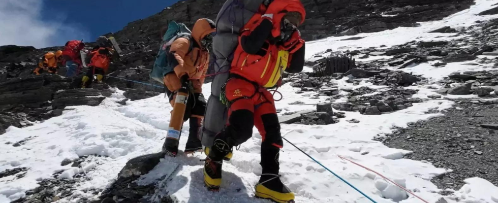 Everest Toedliche Traeume Rekordsaison am Everest gehoert zu den gefaehrlichsten