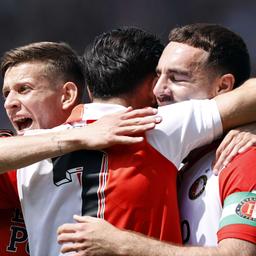 Feyenoord und AZ trainieren zur Vorbereitung gegen Club Brugge van