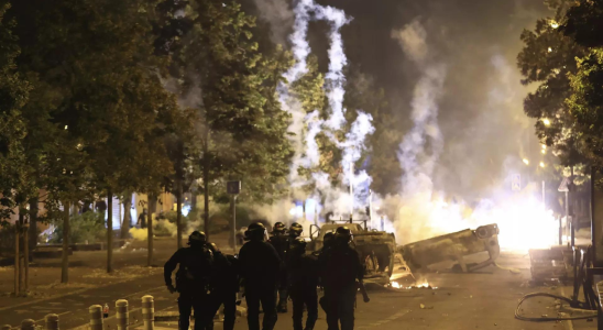 Frankreich bereitet sich nach Unruhen wegen Polizeischuessen auf weitere Gewalt