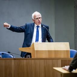 Kabinett fuehrt auch „schlechte Massnahmen fuer Landwirte ein schaetzt aber