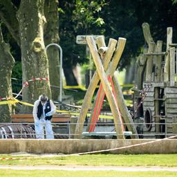 Niederlaendisches Kind bei Messerangriff auf Spielplatz in Frankreich verletzt