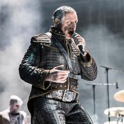 Rammstein Saenger Lindemann wegen Missbrauchs angeklagt Das wissen wir jetzt