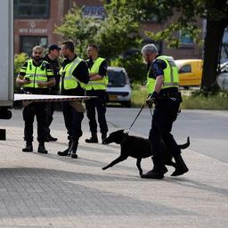 Video Die Polizei Bunschoten ueberprueft den Gueterverkehr und Unternehmen